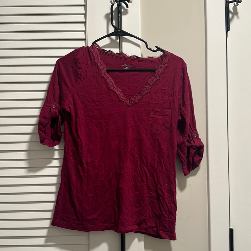 Maroon shirt with Lacey v-neck and buttoned sleeves